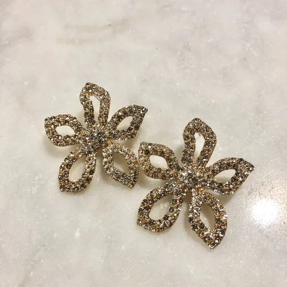 Vintage Rhinestone Flower Earrings - Picture 4 of 7
